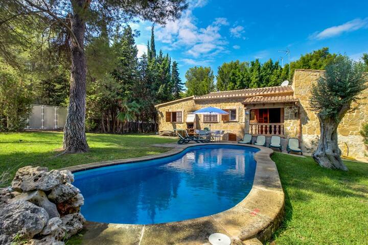 Get En mal estat elegant dormitori platja Desktop Wallpaper En Mal Estat Elegant Dormitori Platja