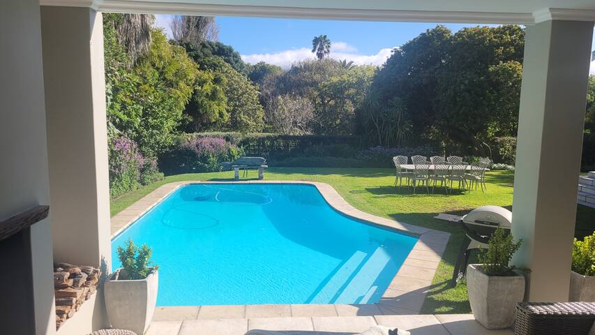 Tokai Villa Open plan outdoor living gallery image 3