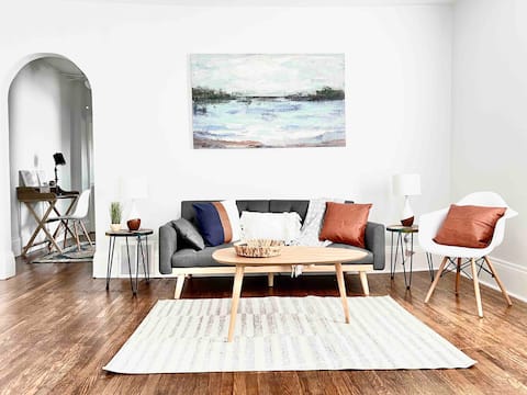 Recently Renovated Waterfront Apt