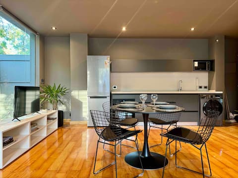 Exclusive apartment within walking distance to Parque San Martin
