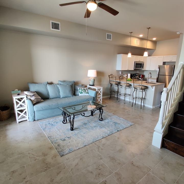 غرفة معيشة (مع أريكة قابلة للسحب)