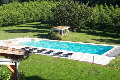 Country home with pool Penne d agenais