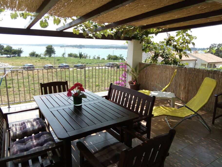 Ap.Ceja-terrace