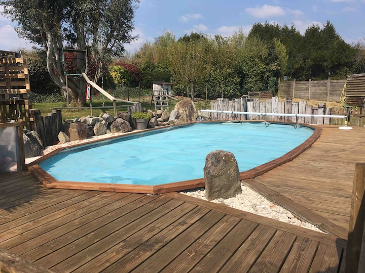 Les Clouzeaux Vacation Rentals & Homes Les Clouzeaux, AubignyLes Clouzeaux, France Airbnb