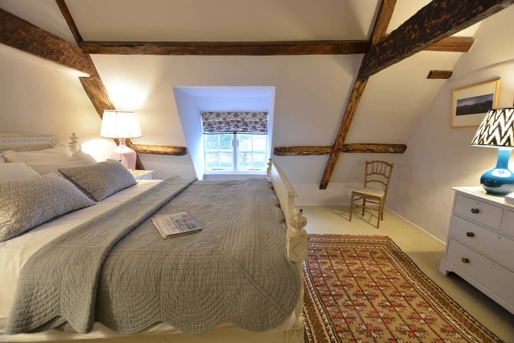 Double Bedroom - Room 7.