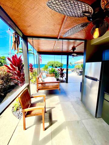 Magic Sands Beachfront!-gated house, sleeps 18. gallery image 3