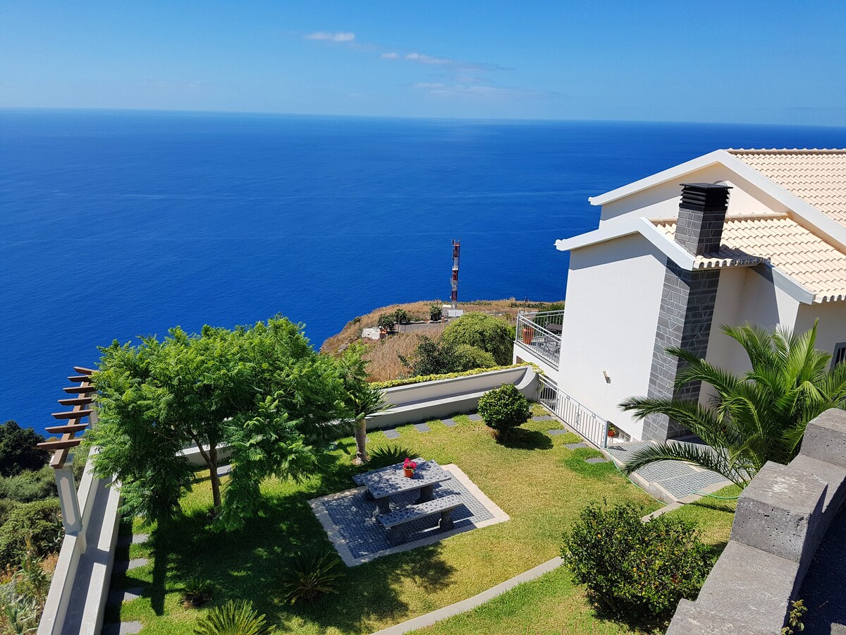 Faja da Ovelha Vacation Rentals & Homes - Madeira, Portugal | Airbnb