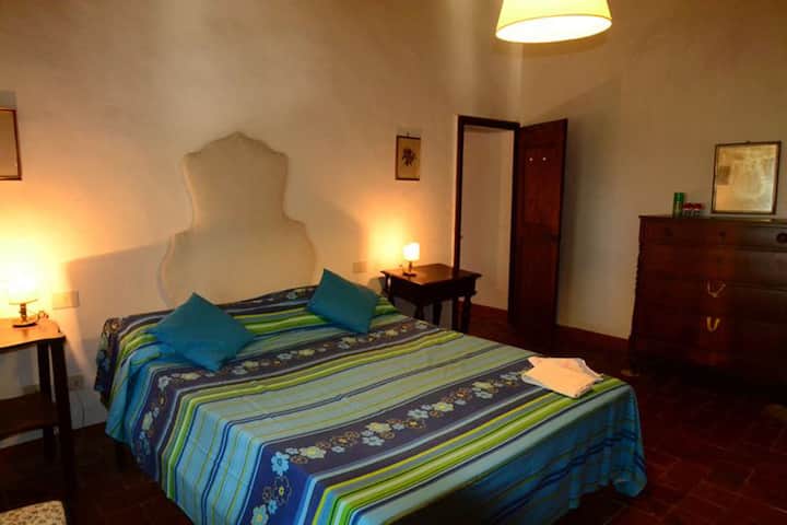 საძინებელი 1