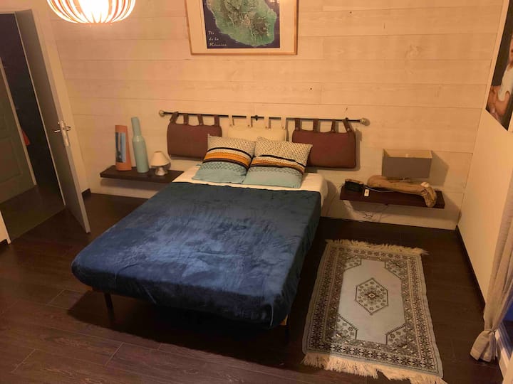 The Master Bedroom Suite with its own bathroom and toilet that can accommodate a childler bed or extra bed 