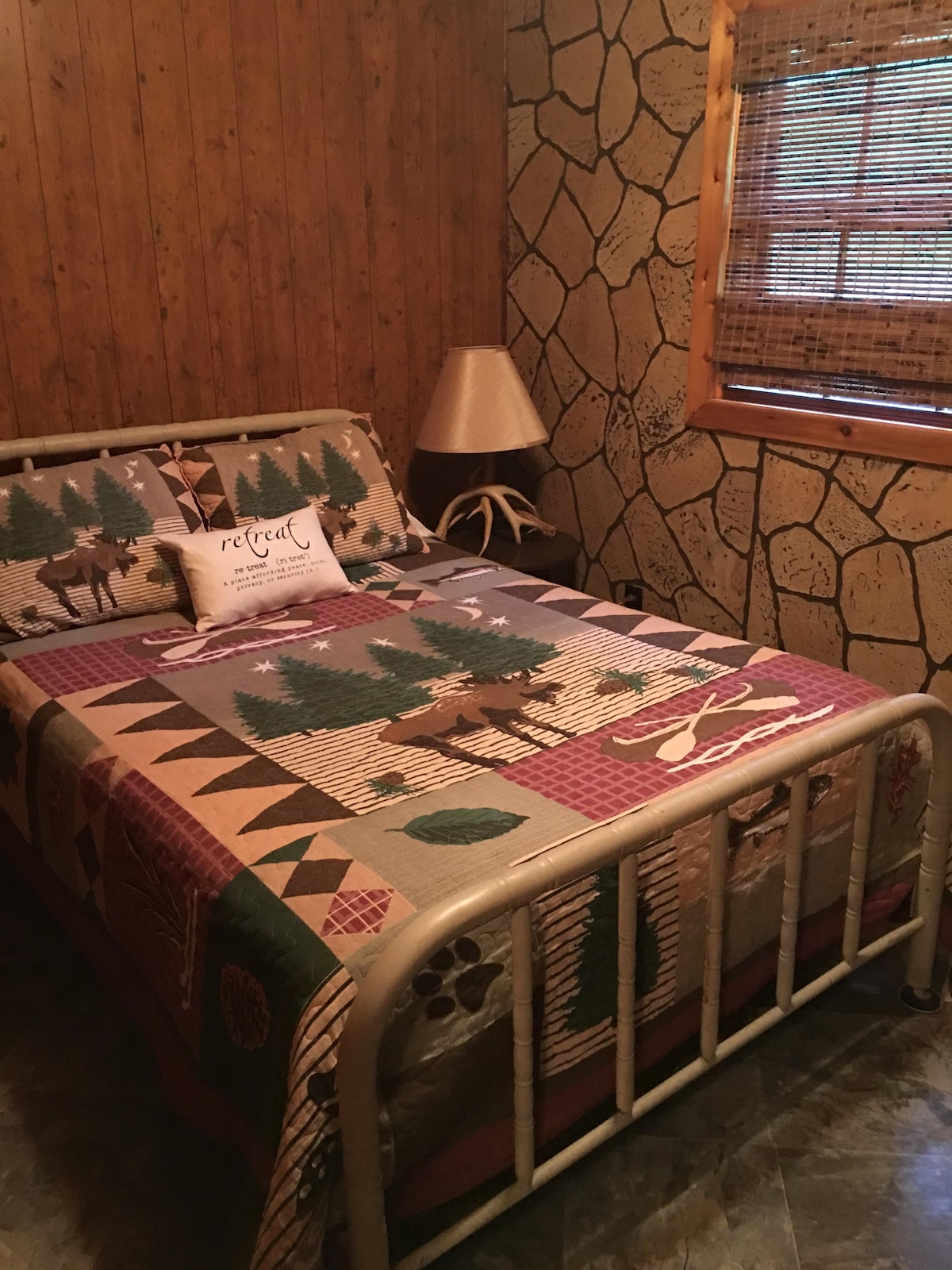 საძინებელი 1