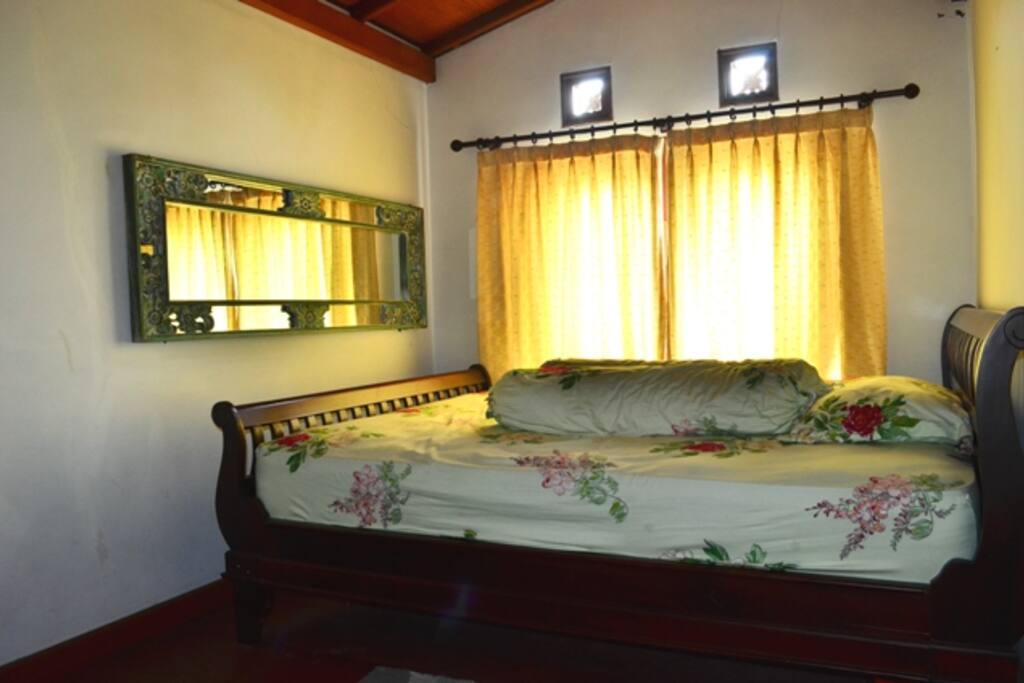Bedroom lt 2