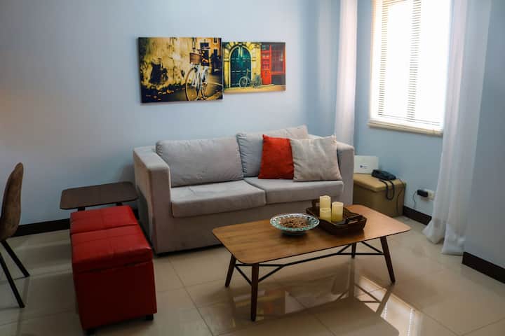 Sebule iliyo na kitanda cha kuvuta sofa