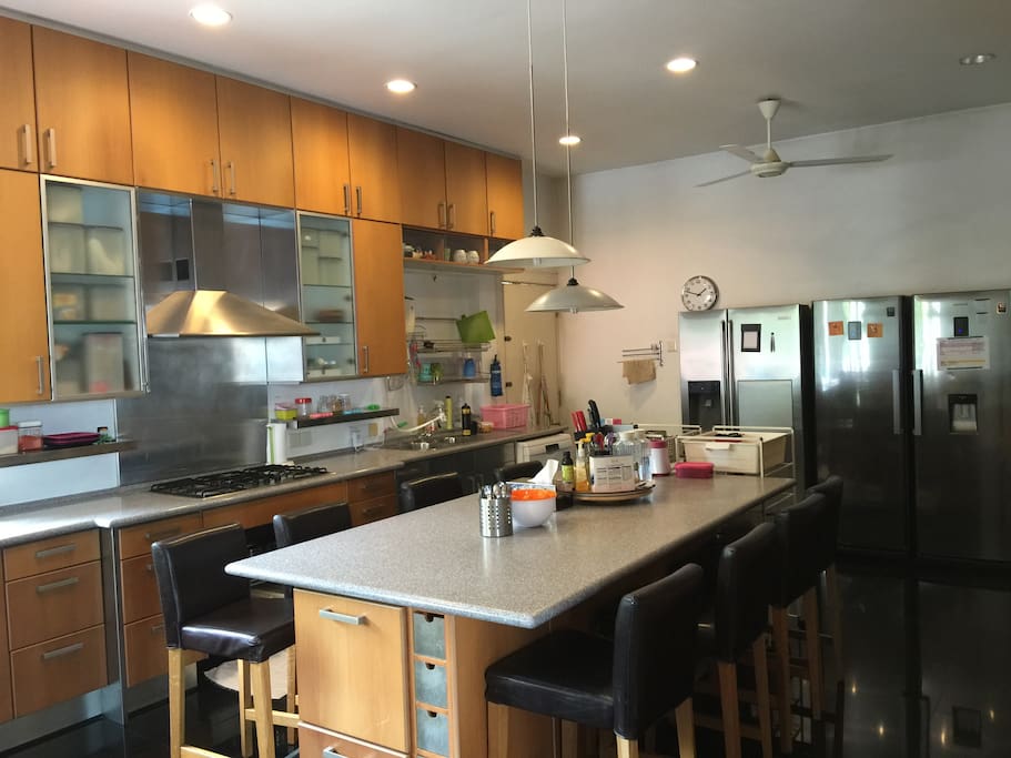 Spacious fully equipped kitchen
