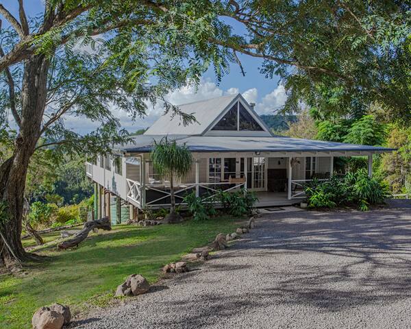 Amara Retreat, Steam Room, Yoga Studio, Pool, Fire gallery image 2