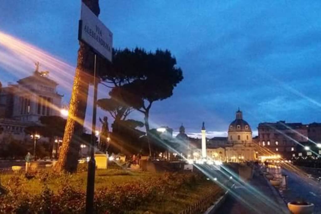 Surrounding " Foro Romano sunset"