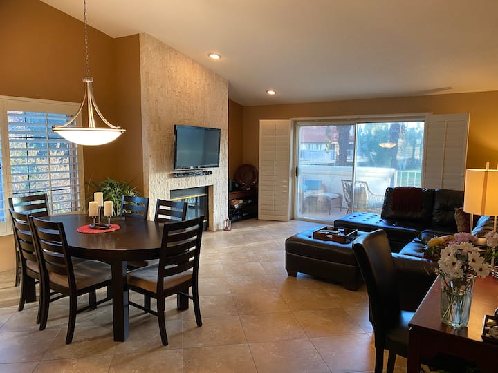 Luxury desert condo at its finest!! Condominiums for Rent in Palm