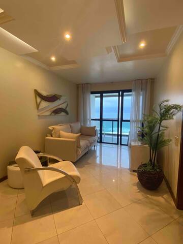 Apto otimo com vista para praia, garagem e seg.24h