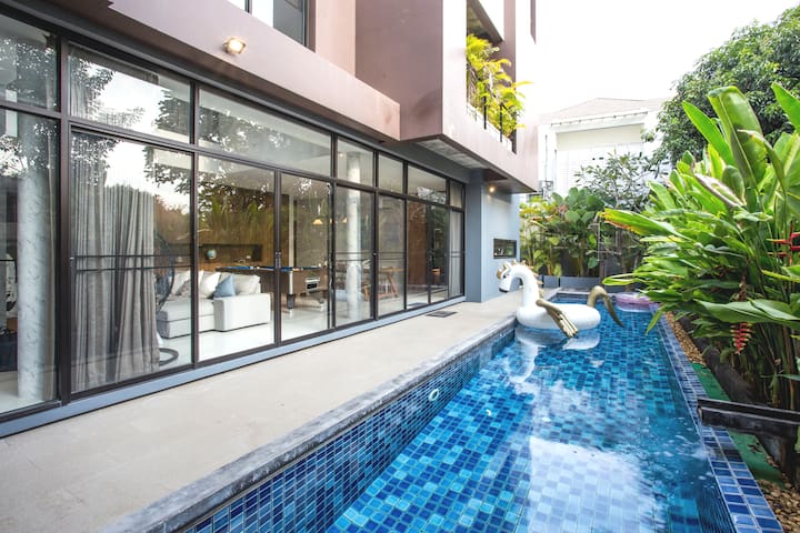 ️❤️Private Pool Villa️❤️City Center️❤️Emquartier gallery image 2