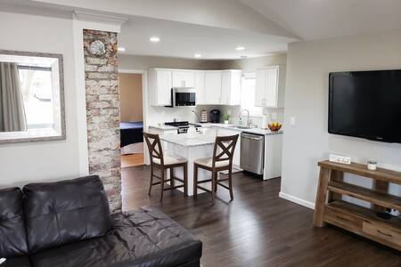 Little Niagara Bungalow-Minutes from Niagara Falls