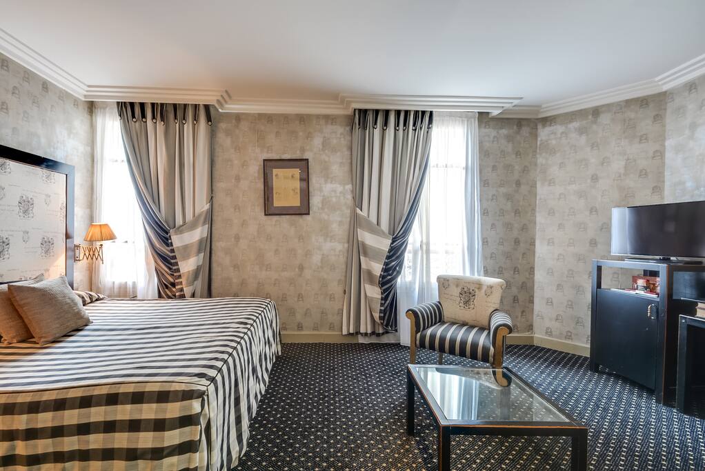 Room tour