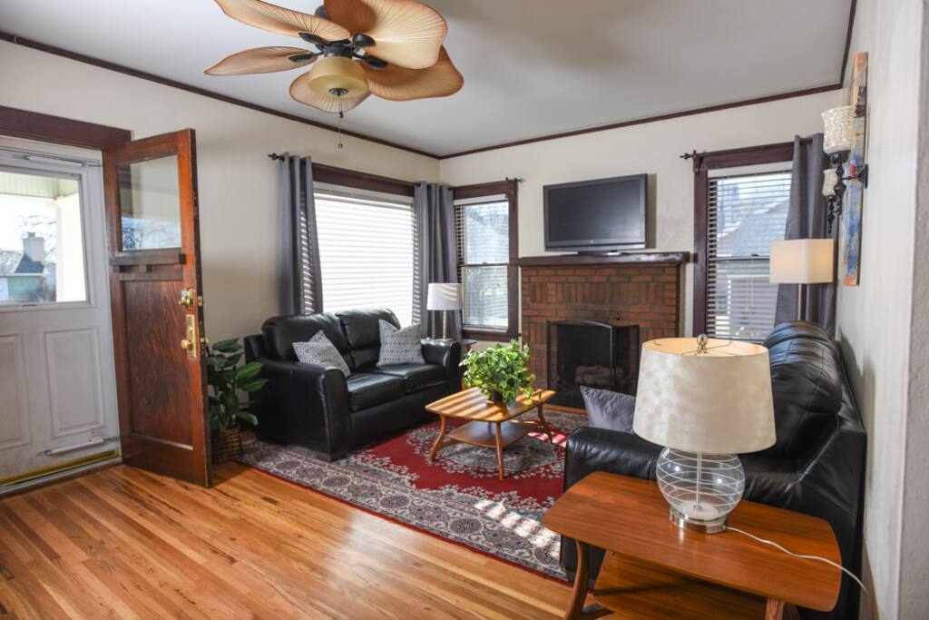 Cuddle up in the oversized leather couches to watch a favorite show or movie on the Roku TV.