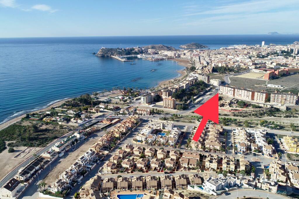 Ubicación casasol a 300 metros de la playa y paseo marítimo, parque infantil y baño apto personas tercera edad y niños
