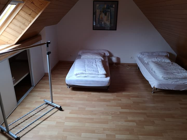 chumba cha juu cha nyumba ya wageni