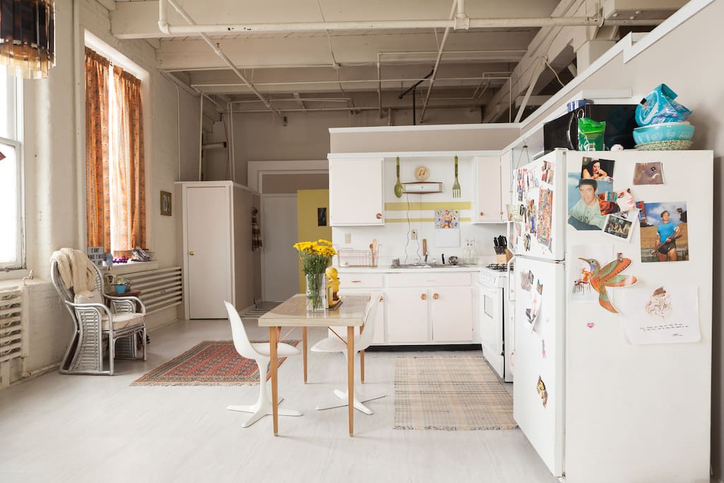 kitchen // breakfast table