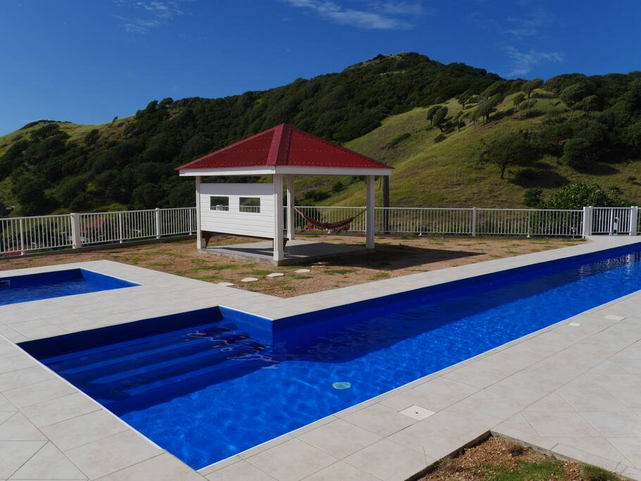 PISCINE ET JACUZZI