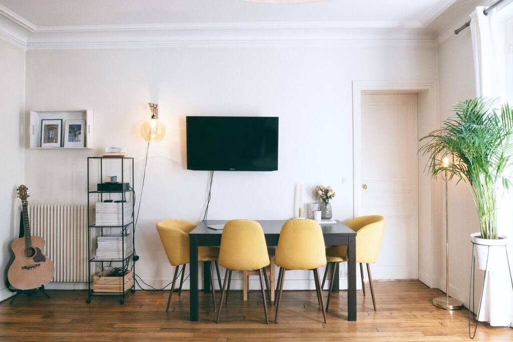 Coin salle à manger dans le salon