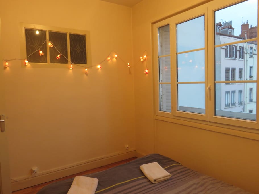 Chambre sur cour