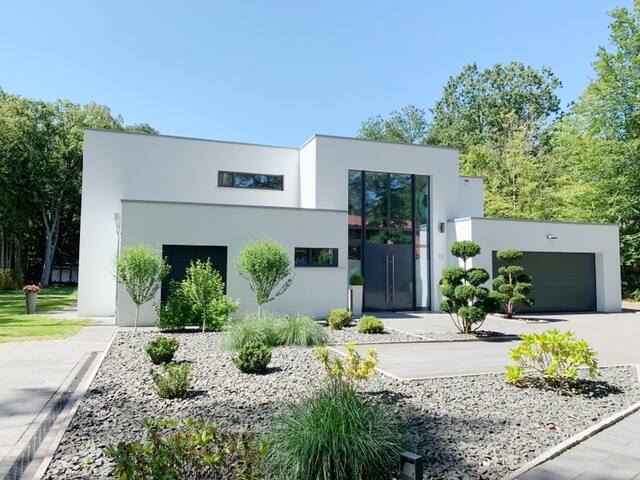 Airbnb Langenhagen Vacation Rentals Places To Stay Lower