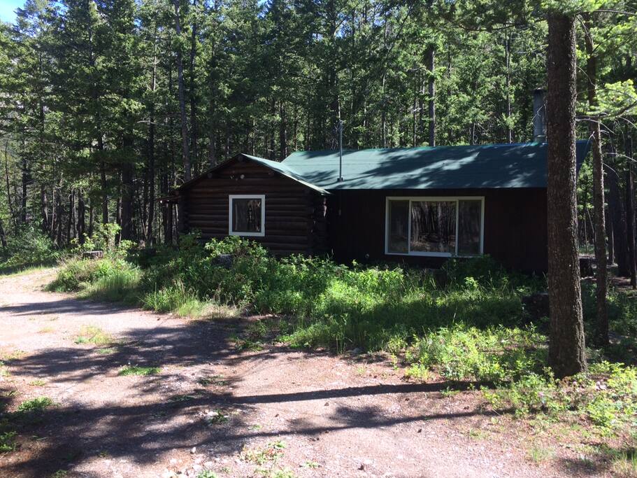 Wind Mountain cabin at 7 Lazy P