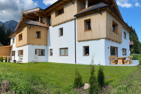 Erfolgreiche Airbnb-Immobilie: Seebach Chalets Garden Apartment South in Söll