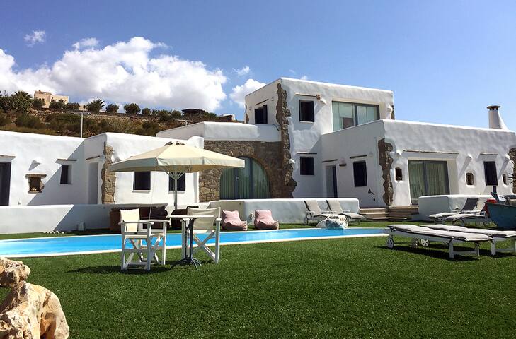 Villa Gusto with private pool gallery image 2