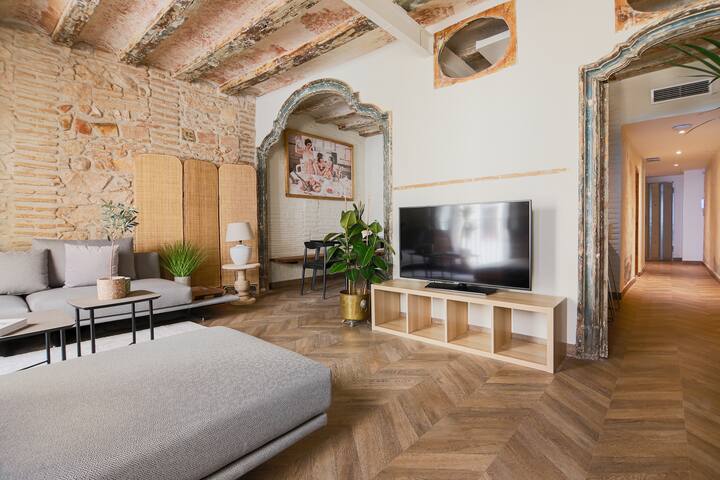 Serviced Apartment next to Ramblas gallery image 2