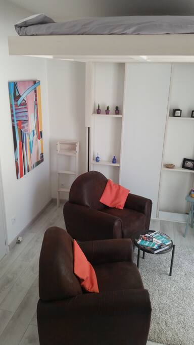 le salon sous le lit
