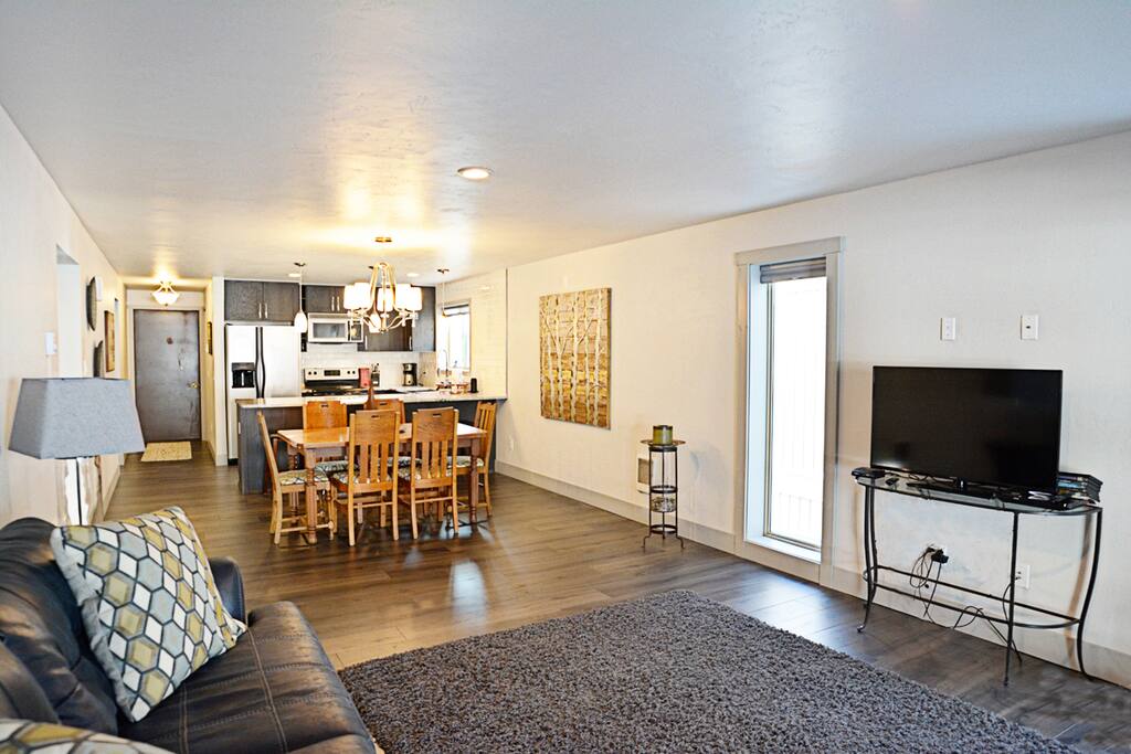 Living/Kitchen/Dining