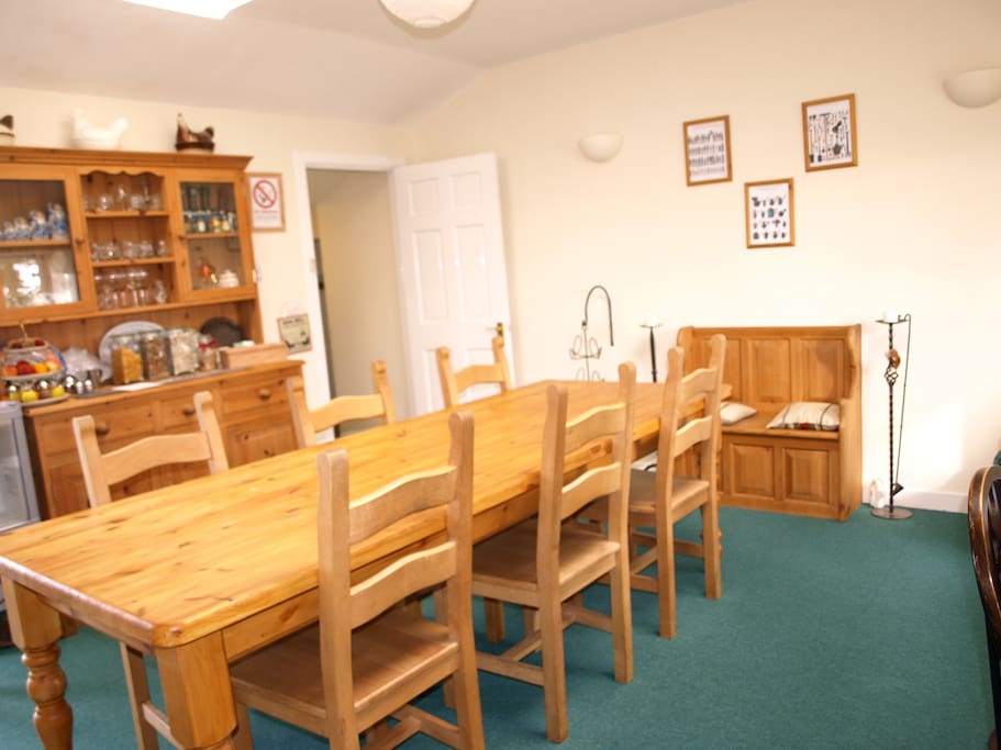 Dining room access at all times to all guests