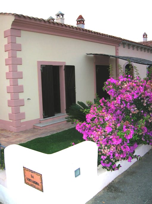 ingresso con giardino veranda anteriori