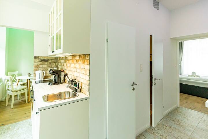 Libra Boutique Vienna Apartment 9-10 gallery image 3