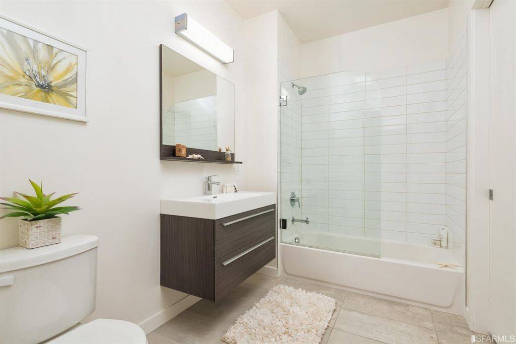 Luxury bathroom with all the things you need