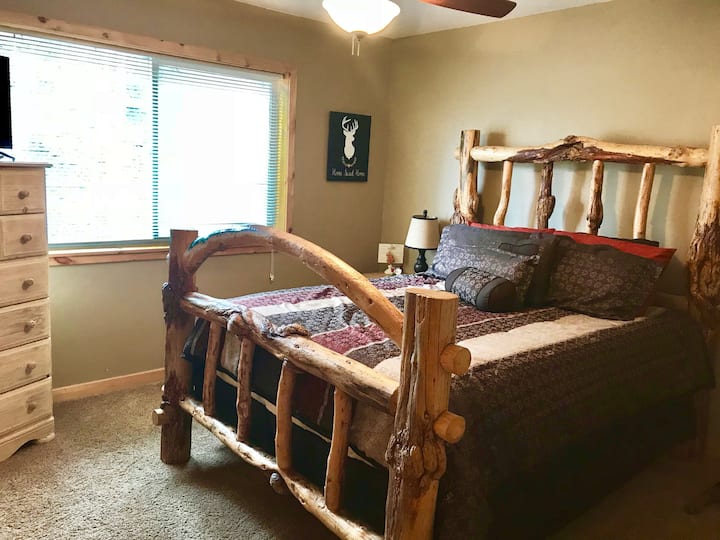  Легло тип Куин на основния етаж