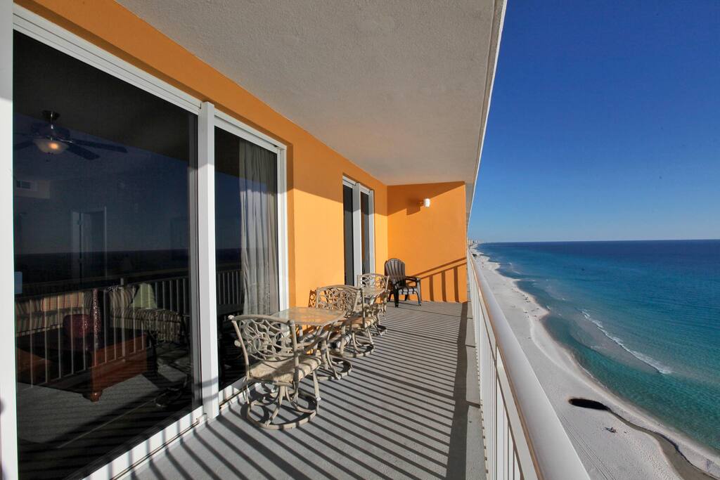 Private balcony with ocean views!