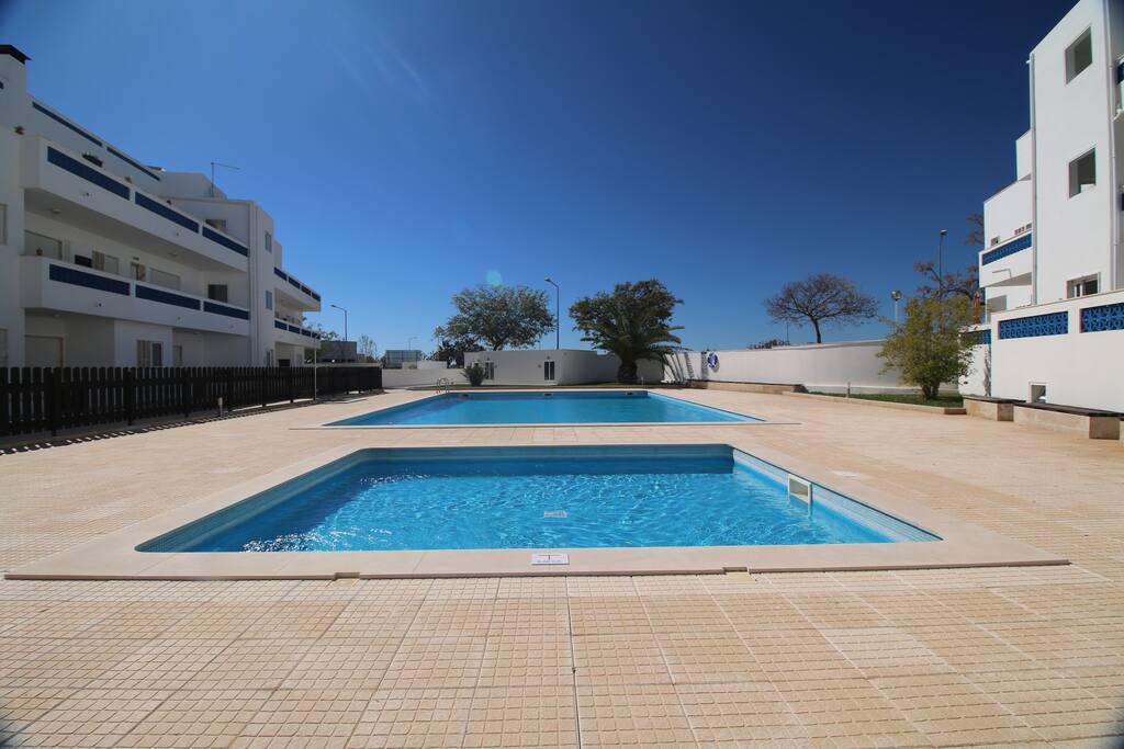 piscinas do condomìnio