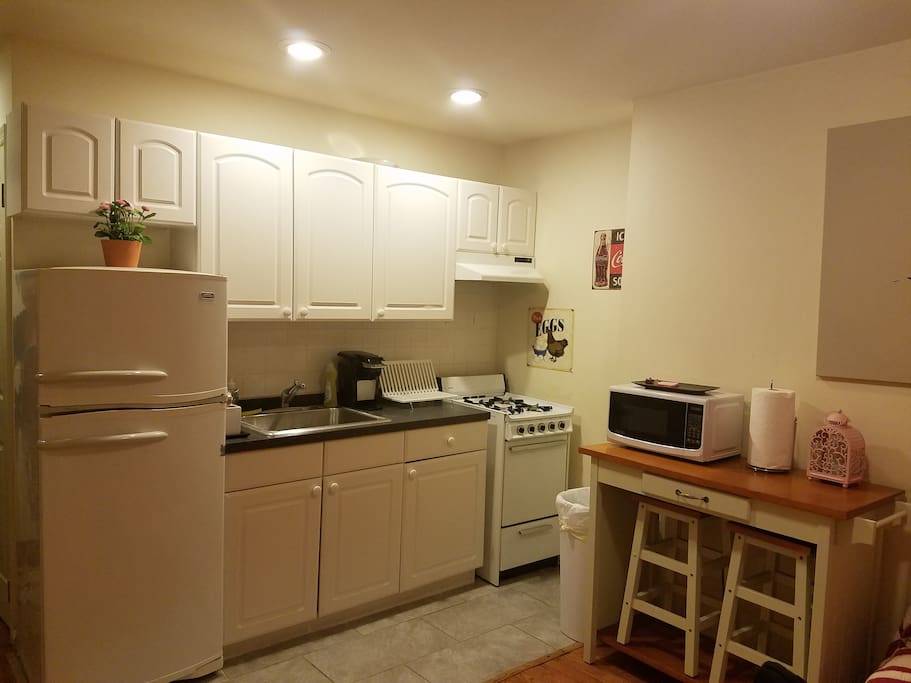 Small, clean kitchen.