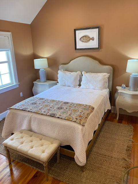 Amelia Garden Room at Myrtles Plantation