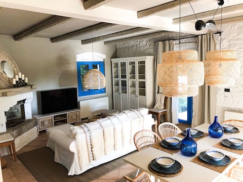 Popular Airbnb listing: La Vita Bella Villa close to Porec TRAVEL&LEISURE! in Katun Cattuni