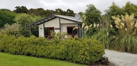 Self contained chalet in central Catlins, Otago