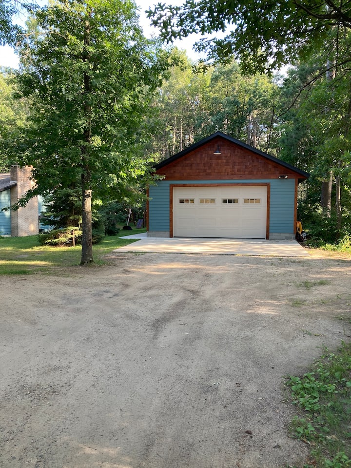 Nisswa Downtown Super Garage Retreat